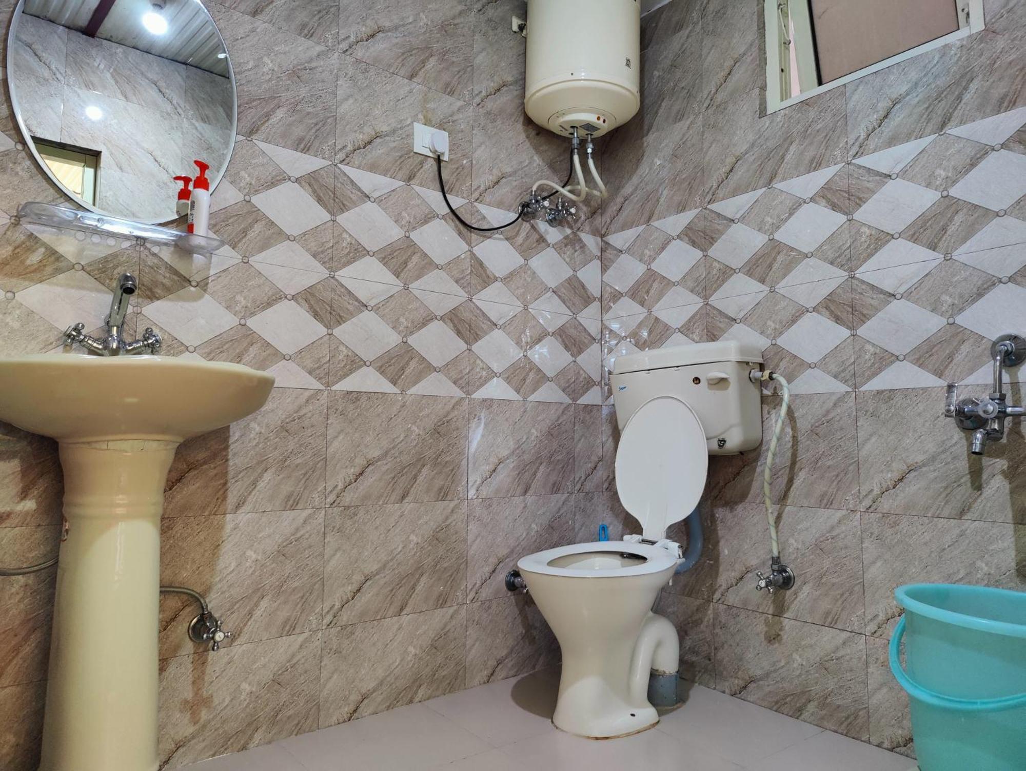 Sahaj Homestay Naddi * Dharamshala