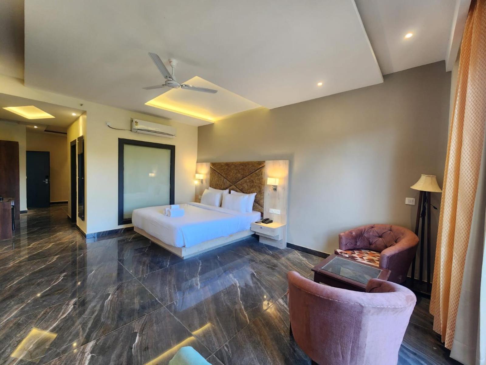 Hotel Aachman River And Valley View - A Riverside With Balcony View