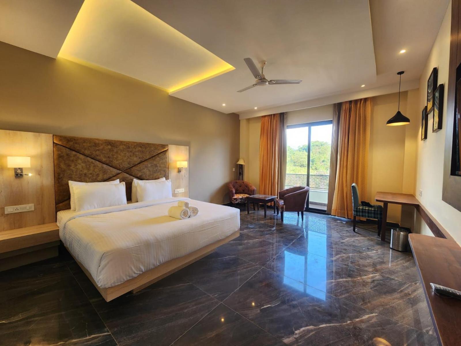 Aachman River And Valley View - A Riverside With Balcony View Hotel 4*