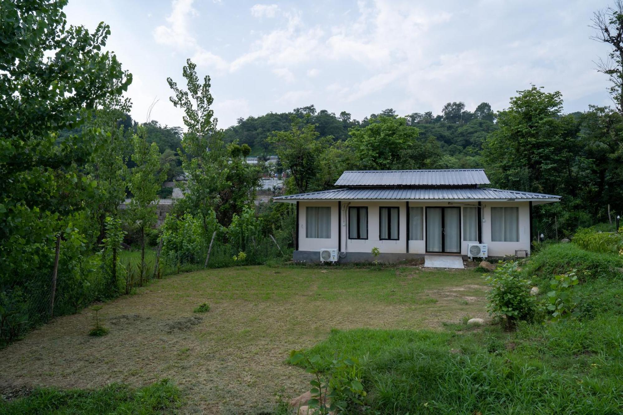 Dev Bhoomi Farms & 4*