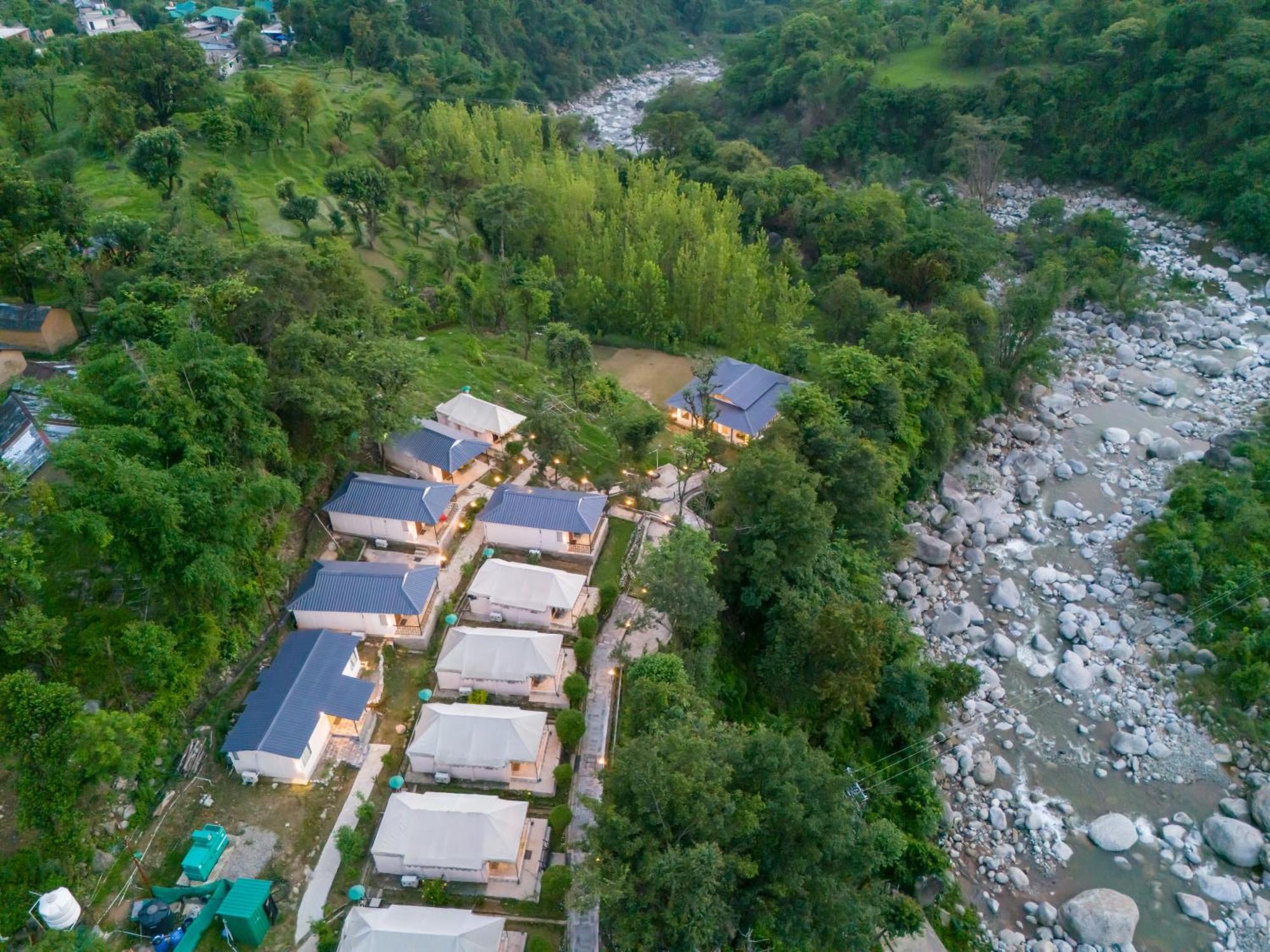 Dev Bhoomi Farms & Resort 4*