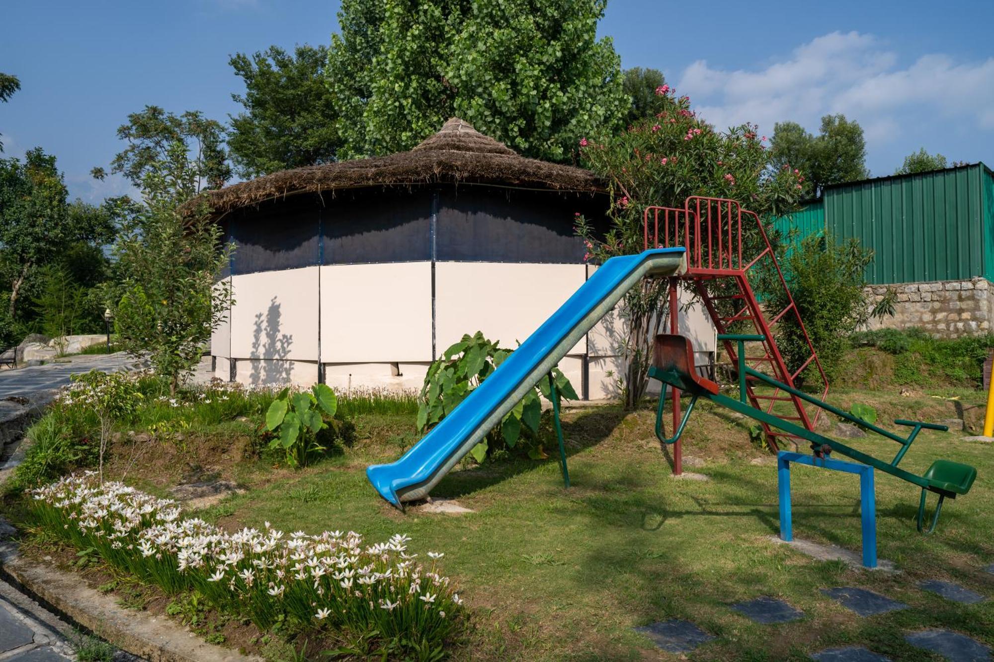 Resort Dev Bhoomi Farms & 4*