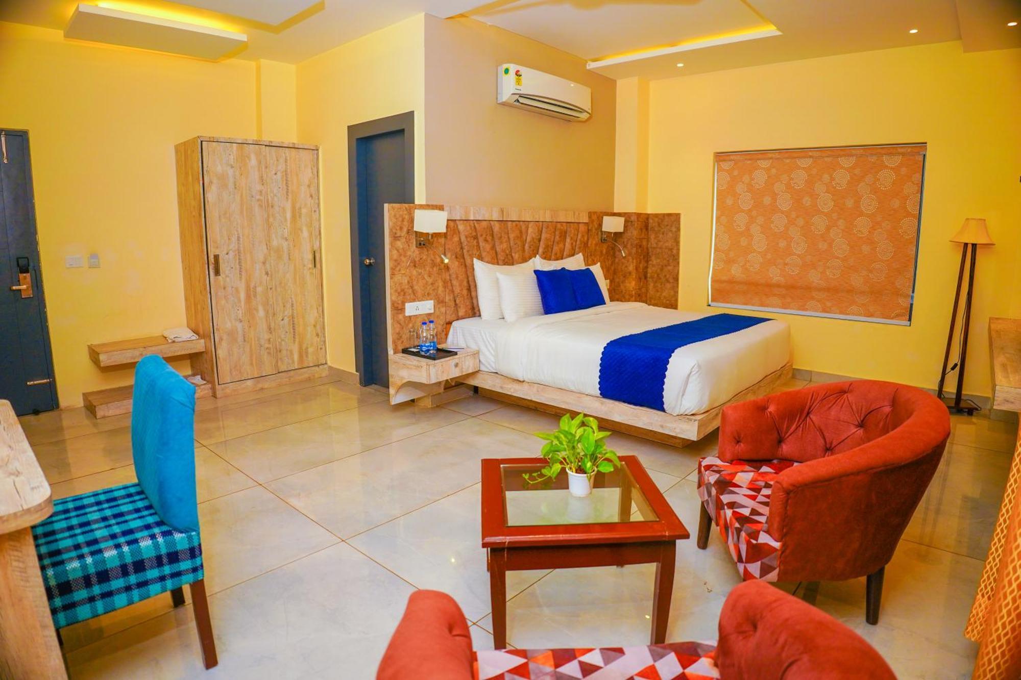 Aachman River And Valley View - A Riverside With Balcony View 4* Dharamshala