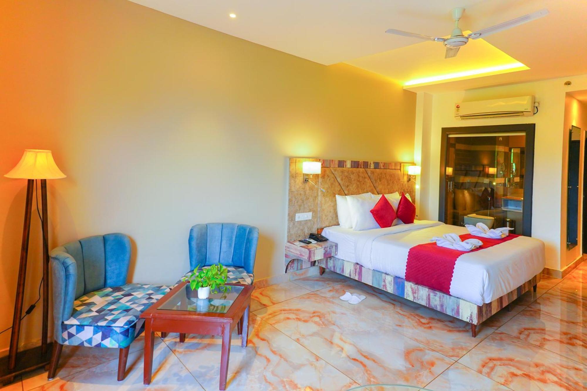 Hotel Aachman River And Valley View - A Riverside With Balcony View Dharamshala