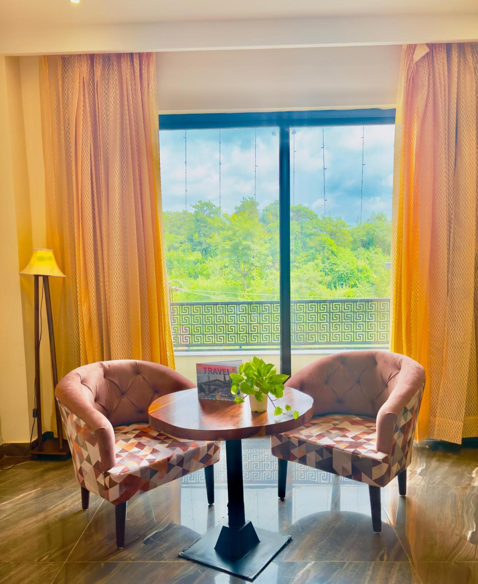 Hotel Aachman River And Valley View - A Riverside With Balcony View