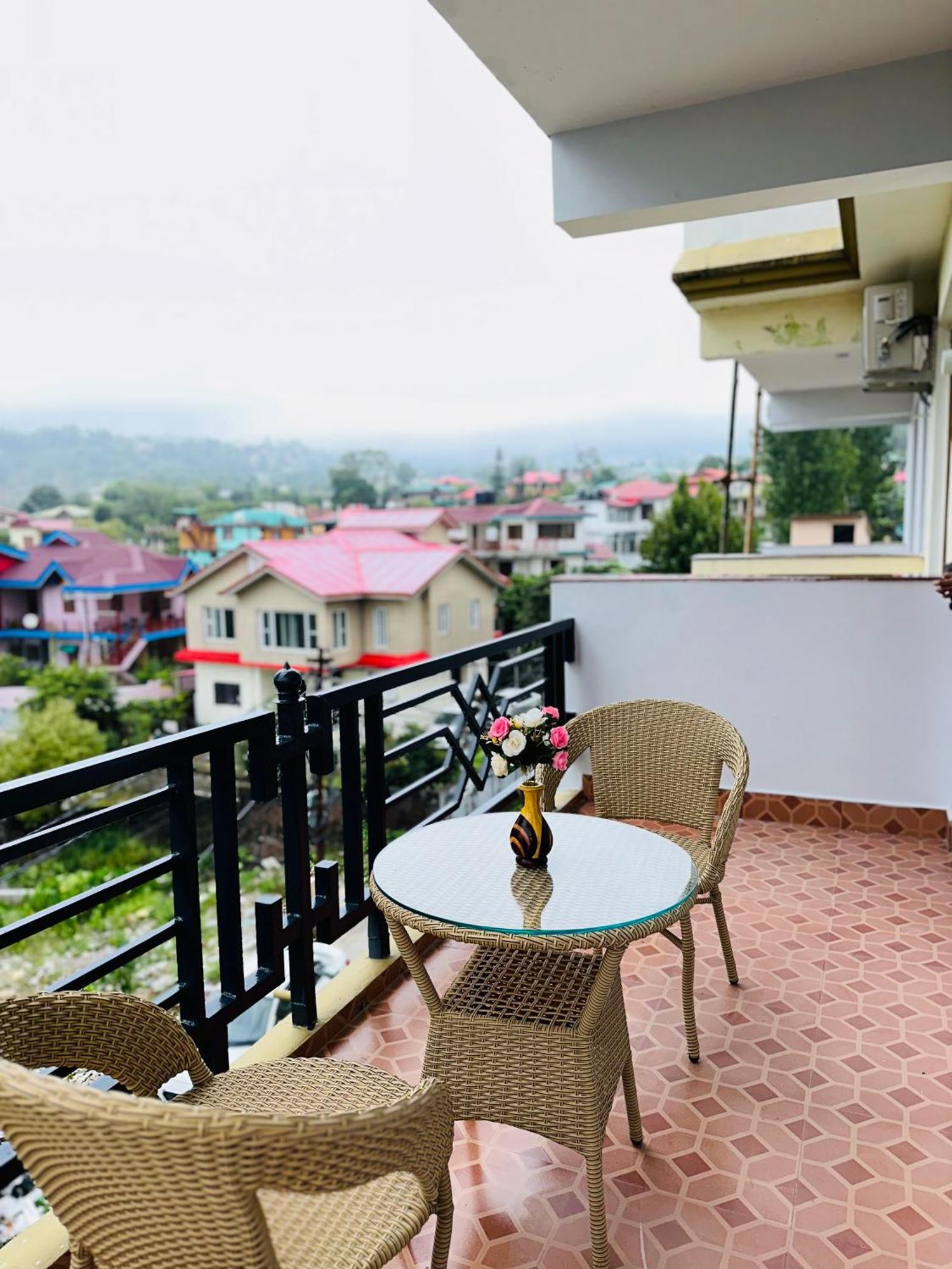Staycation By Him Ventures Homestay *