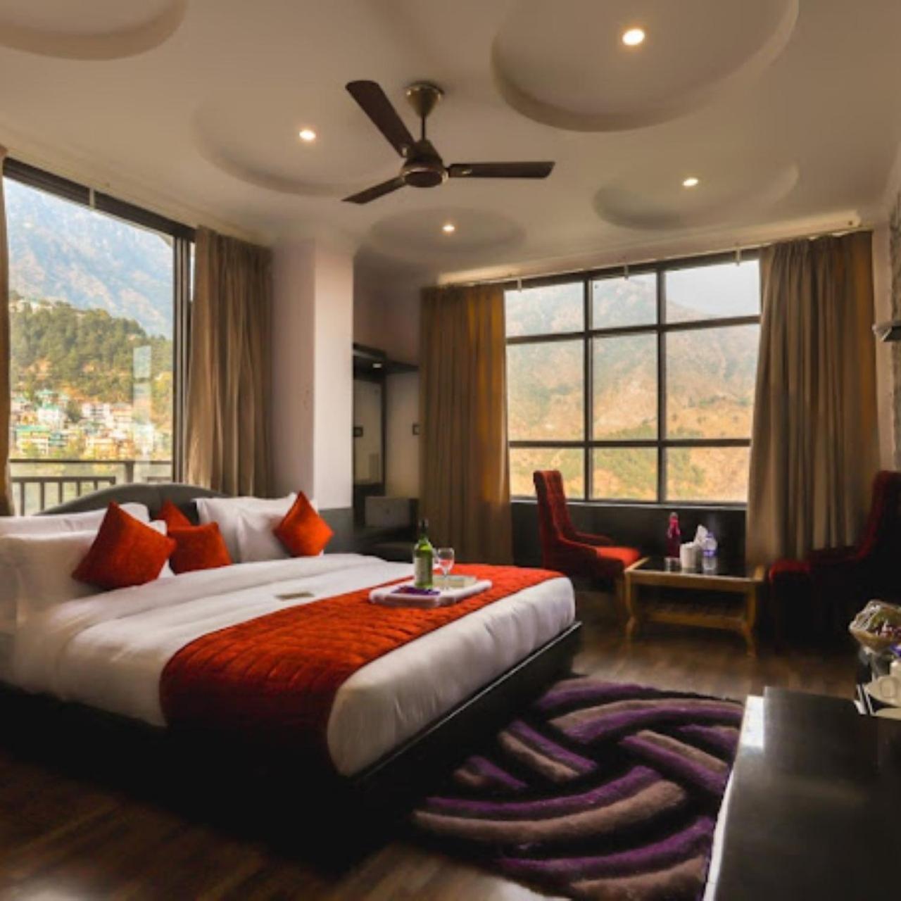 Hill, Near Mall Road, Mcleodganj# Parking#restaurant Dharamshala