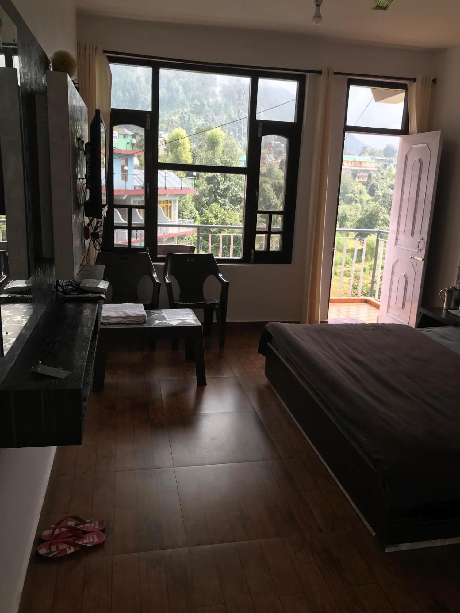 Guest house Mcleodganj Diaries *