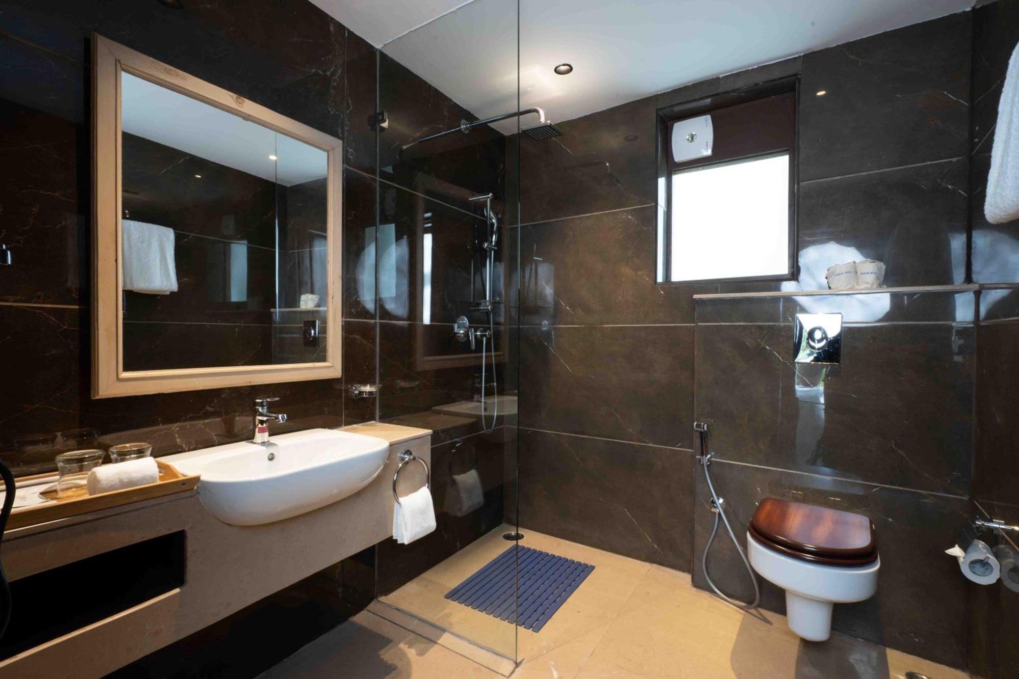 Brij Anayra - A Himalayan Luxury Retreat Hotel 5*