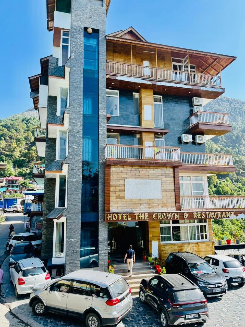 Hotel The Crown 3*