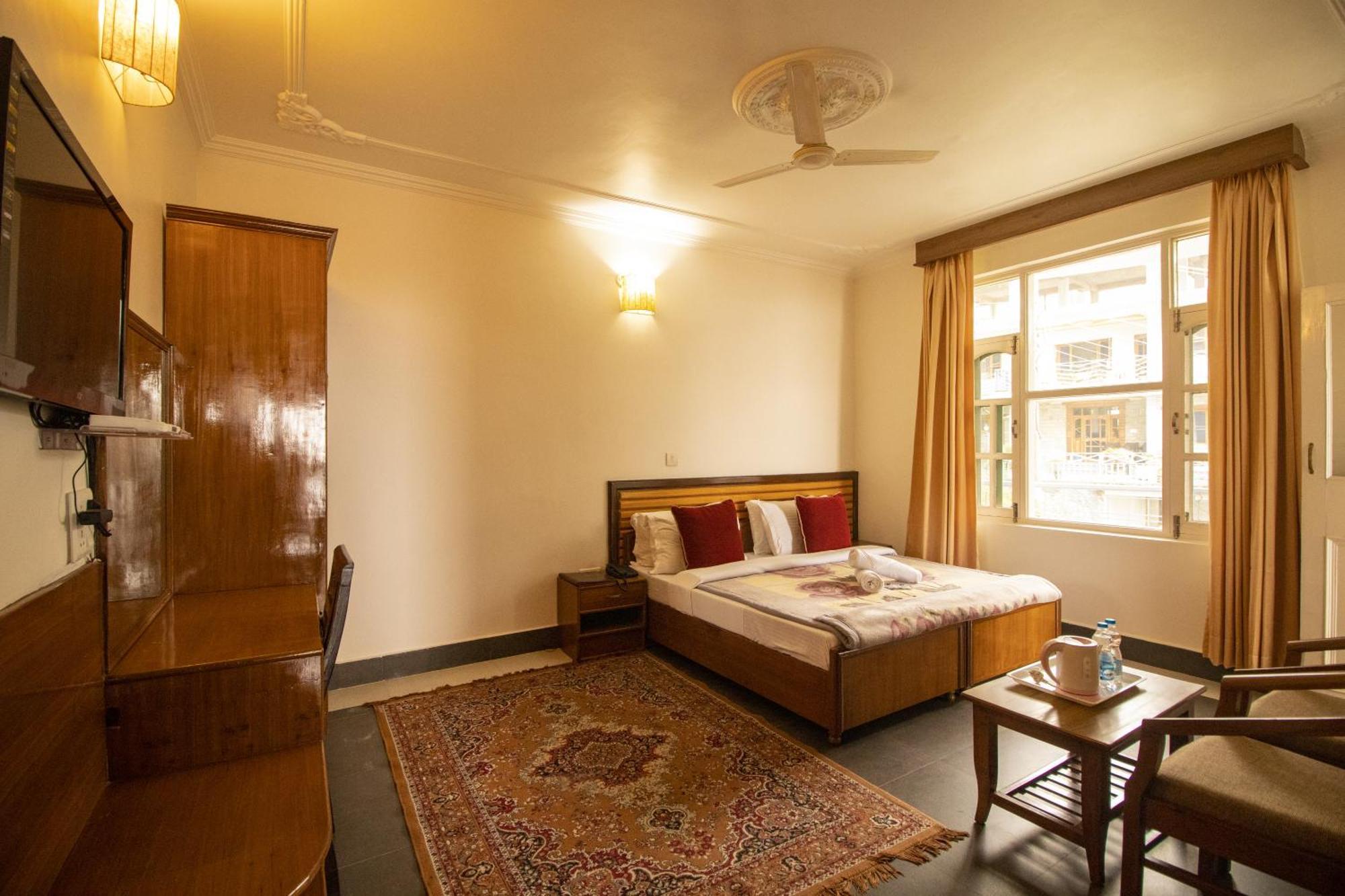 Hotel Wow Stayz2 The Dharamshala