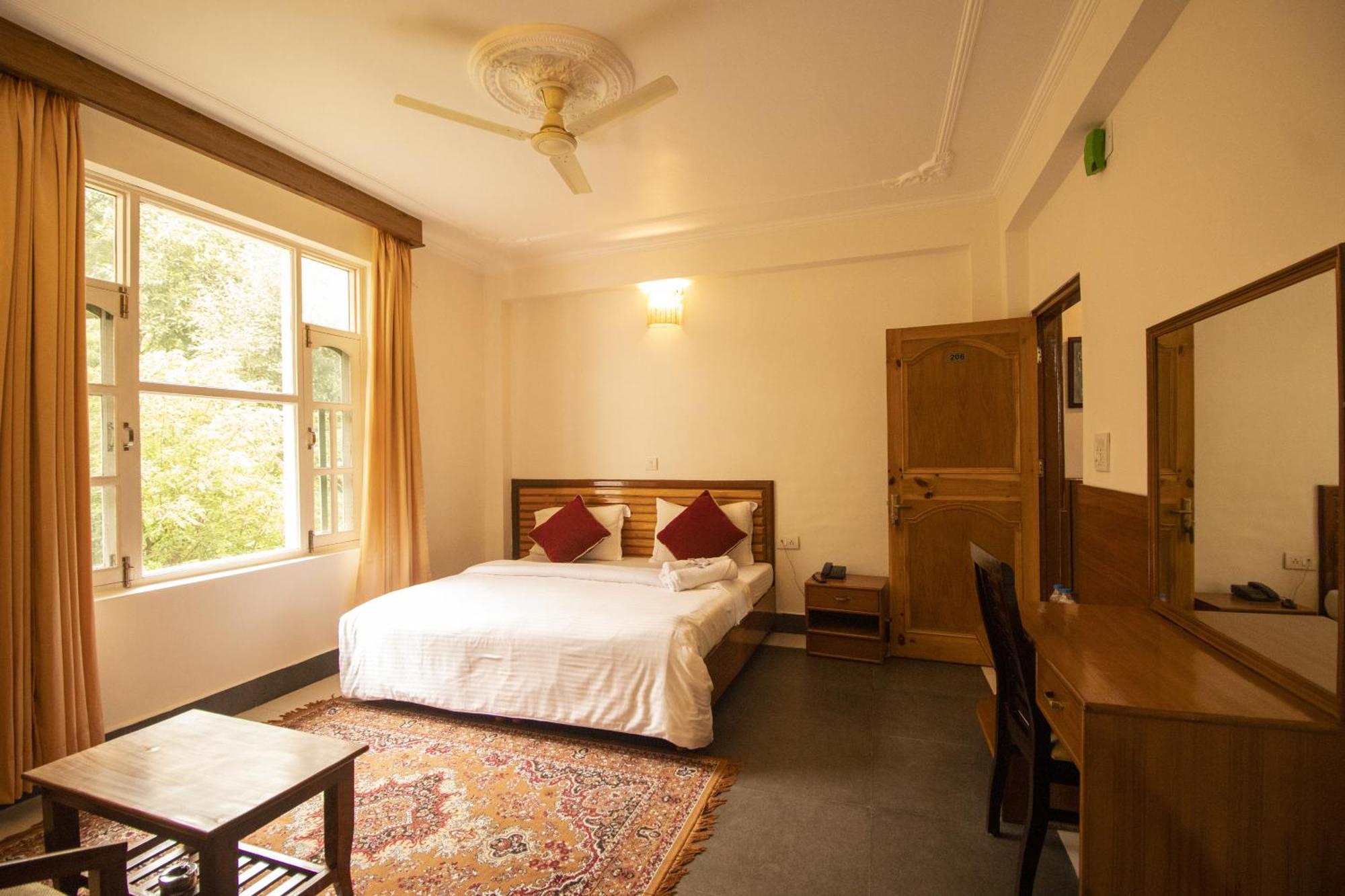 Wow Stayz2 The Hotel Dharamshala