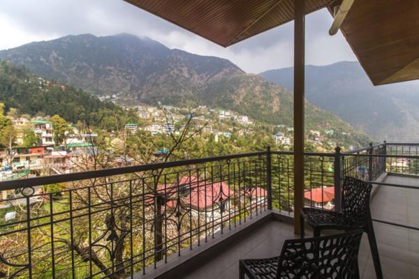 Wow Stayz2 The Hotel Dharamshala