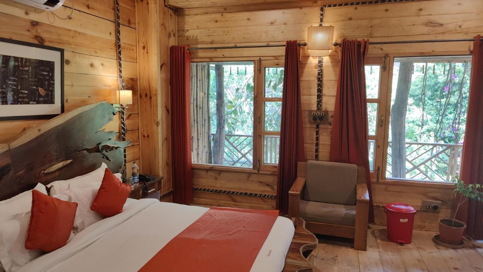 Homestay The Divine Hima *