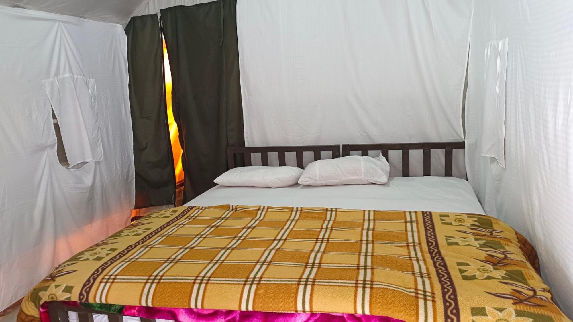 Camp Bhagsu Luxury tent *