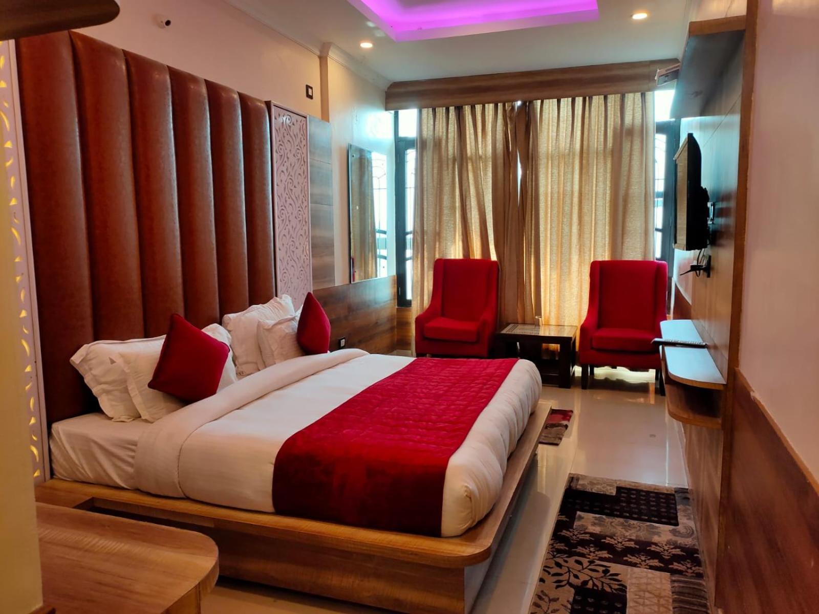 Grand Hill Valley,mall Road Mcleodganj Dharamshala