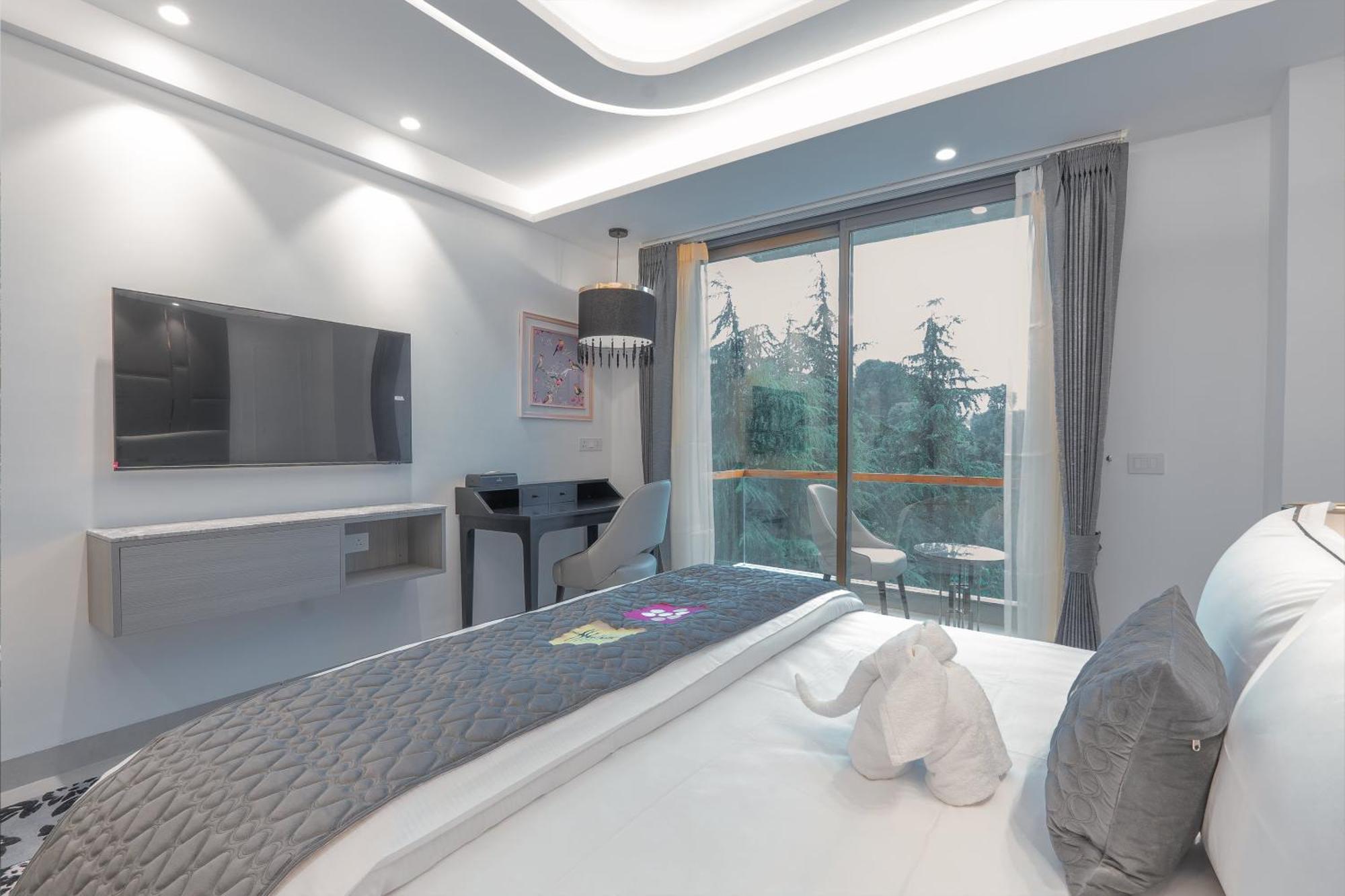 Hotel Mastiff Select Mandavya Dharamkot, Mcleodganj Dharamshala