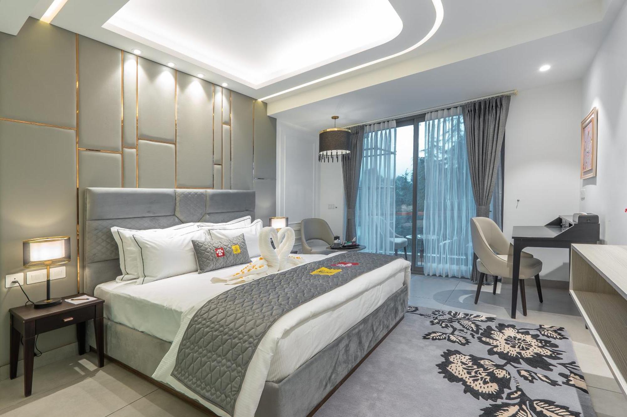 Hotel Mastiff Select Mandavya Dharamkot, Mcleodganj Dharamshala