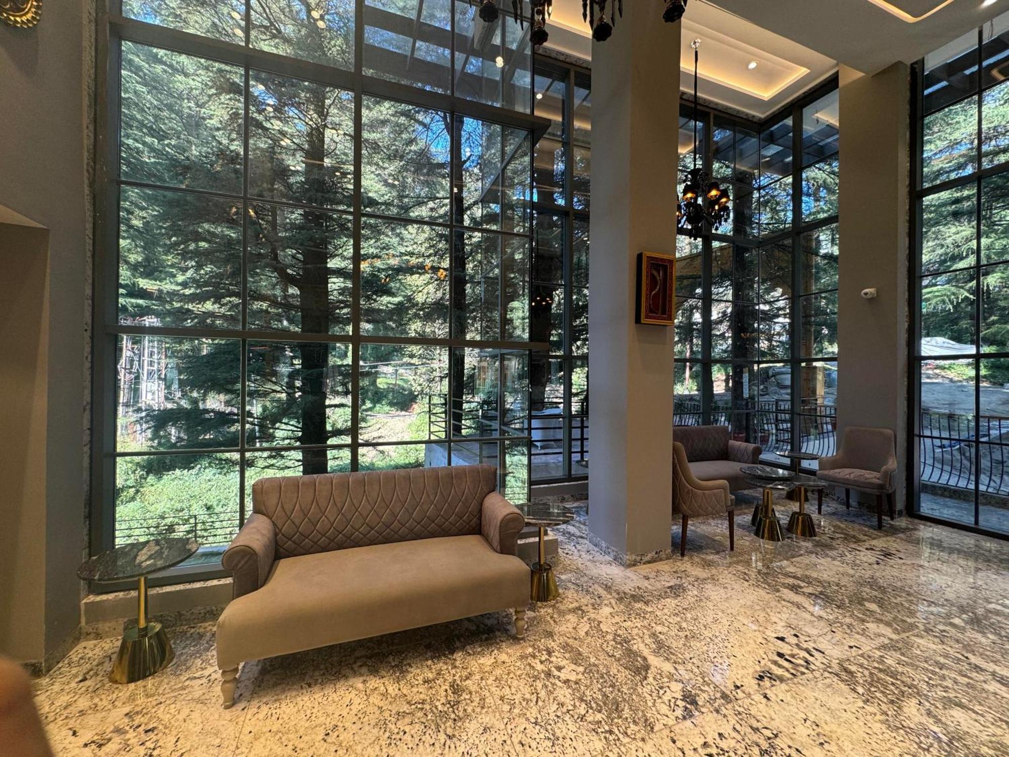 Mastiff Select Mandavya Dharamkot, Mcleodganj 5*