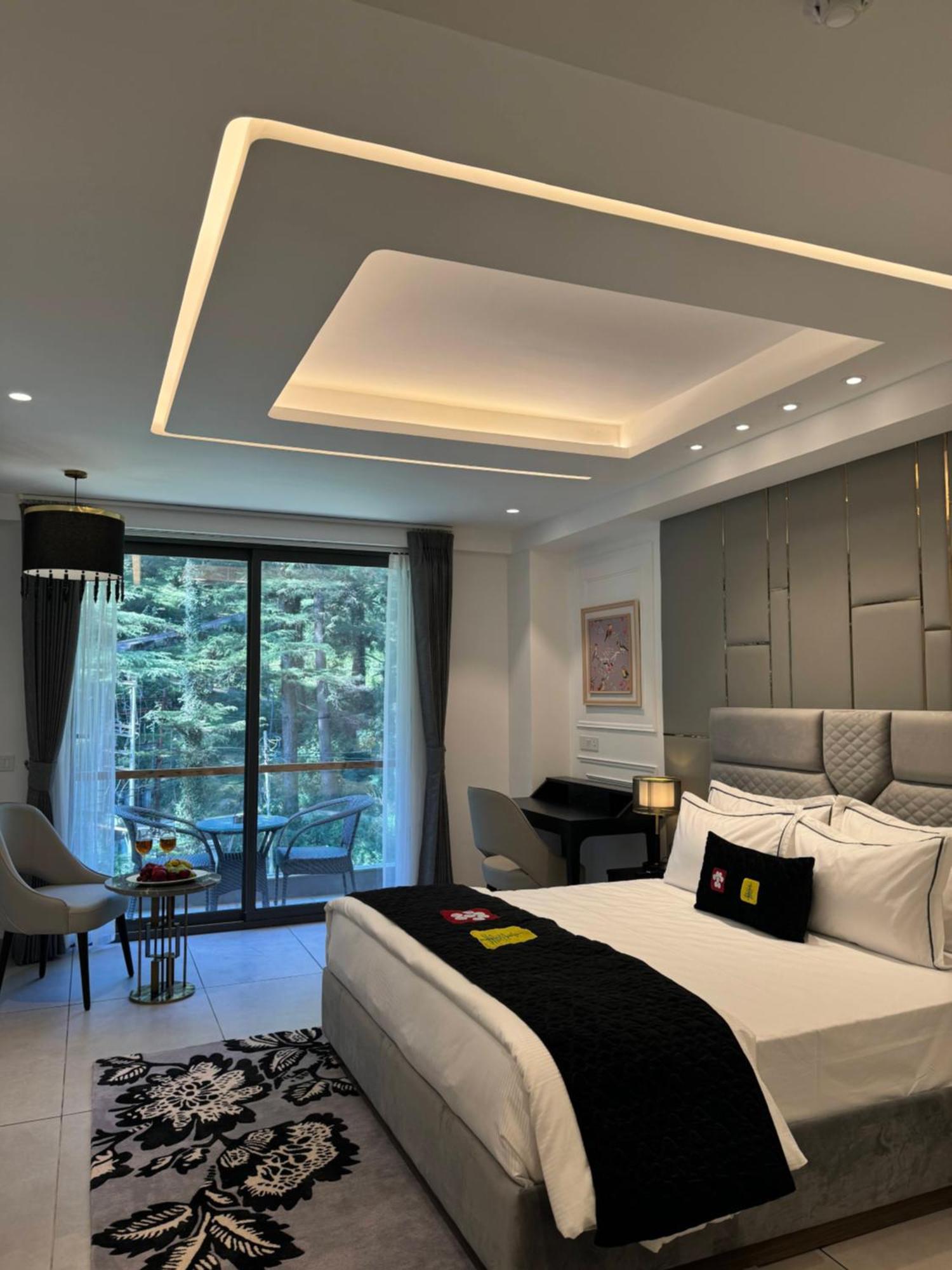 Mastiff Select Mandavya Dharamkot, Mcleodganj Hotel