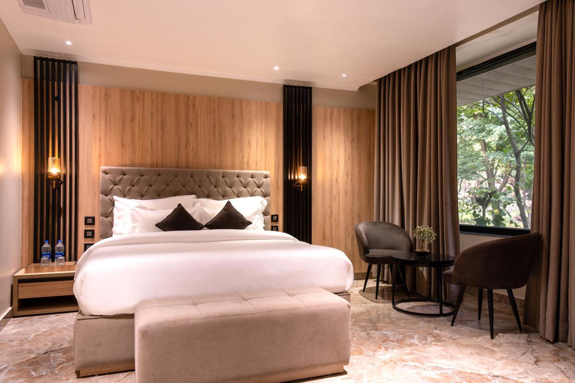 Hotel Alpine And