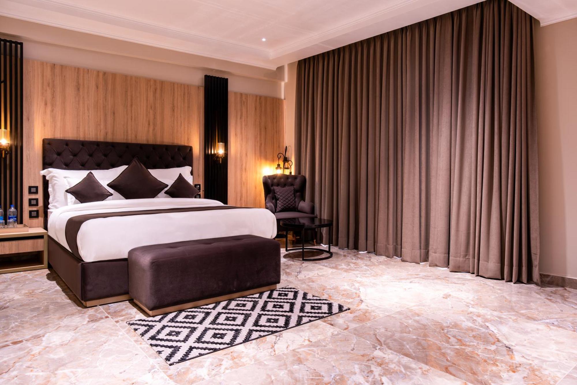 Hotel Alpine And 4*