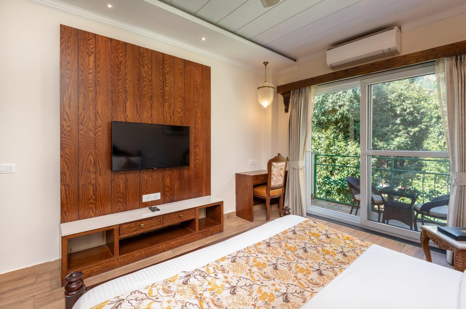 Quality By Lawrence Hotel 4*