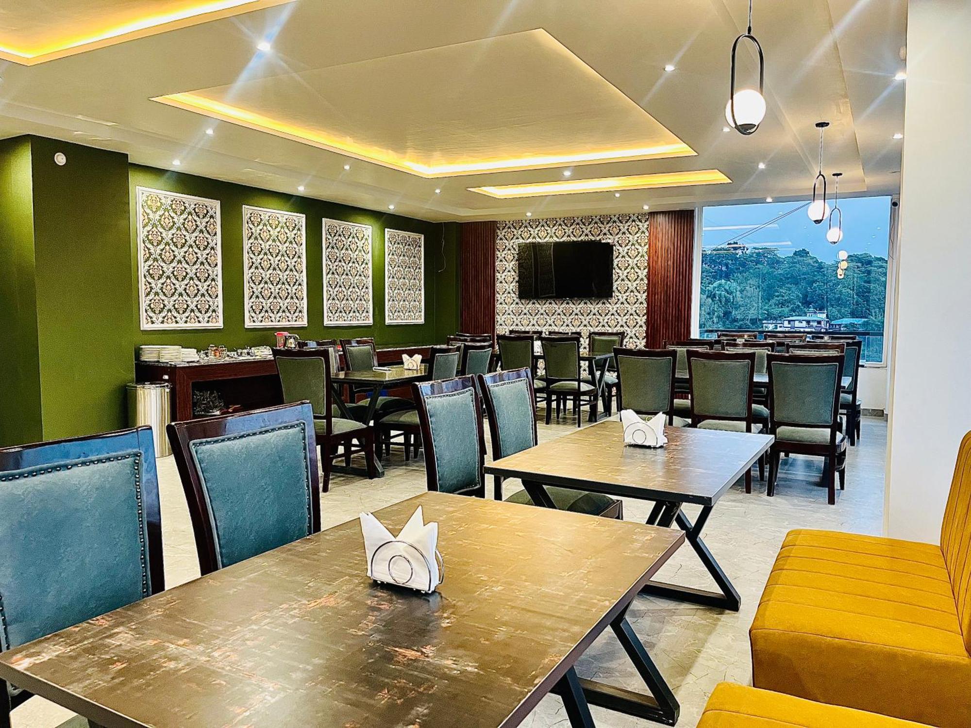 Hotel El Pino Dharamshala