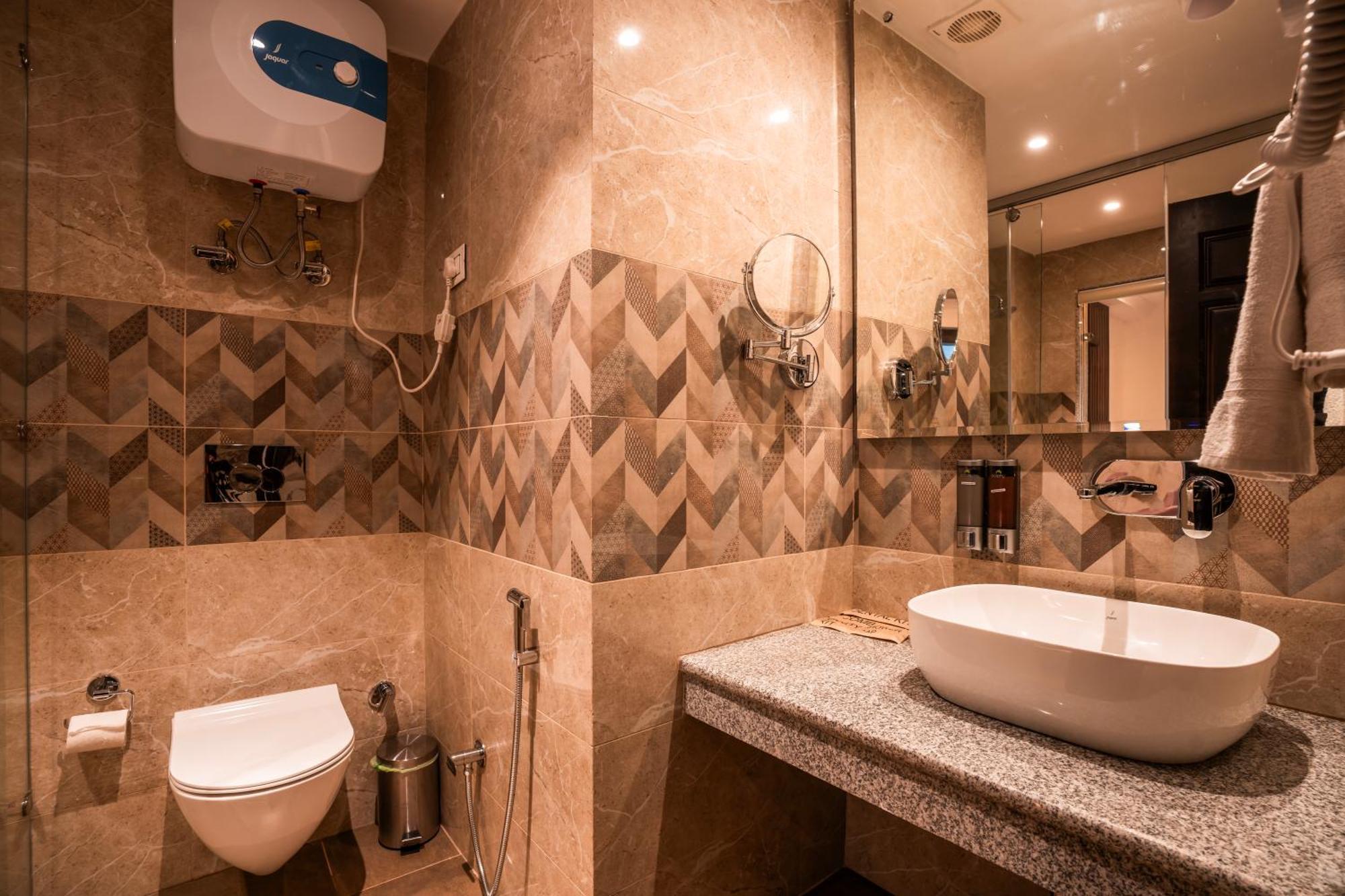 Hotel Alt Life Luxe - Himalayan Crown - Dharamkot Mcleodganj Dharamshala