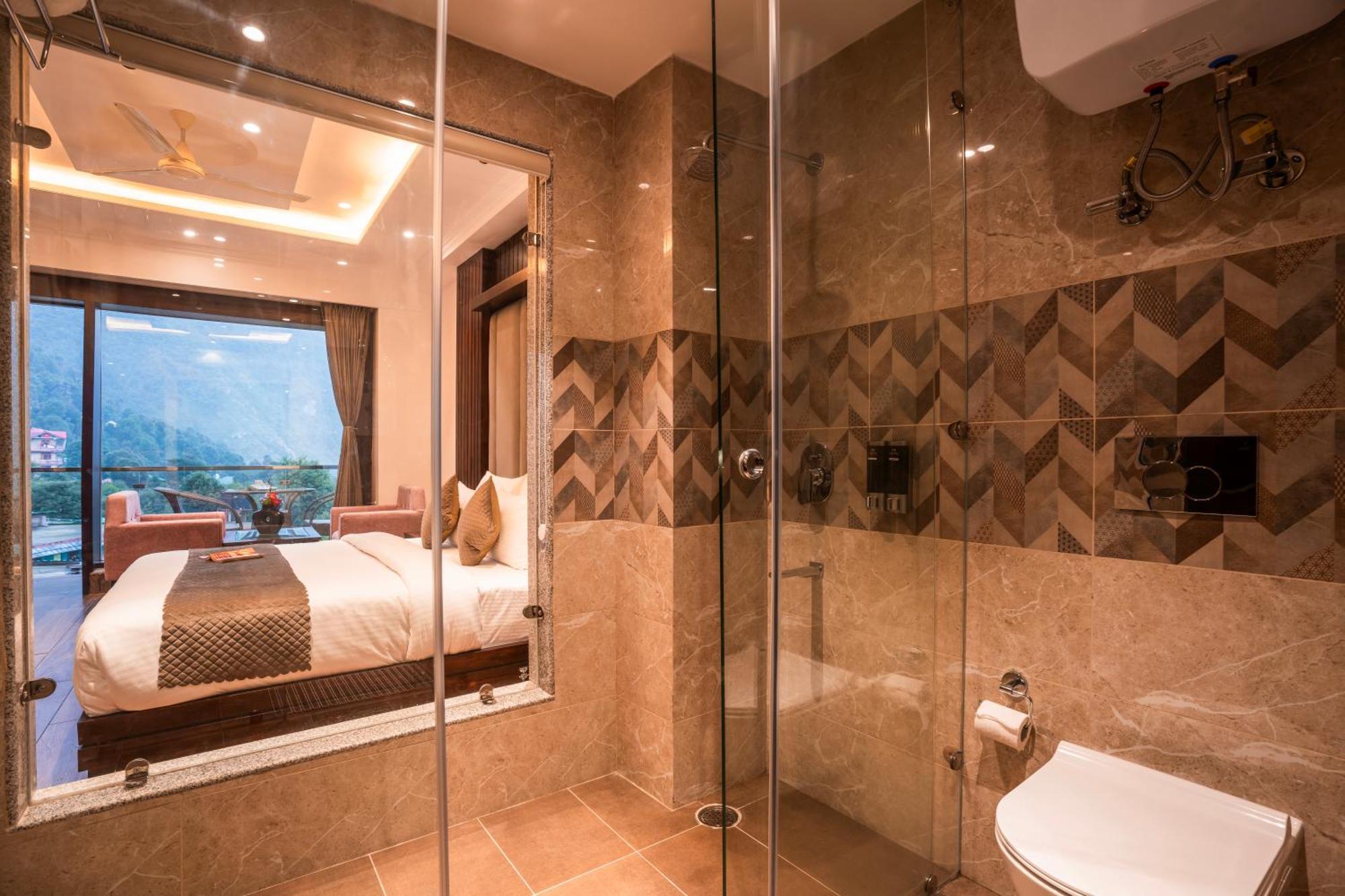 Hotel Alt Life Luxe - Himalayan Crown - Dharamkot Mcleodganj