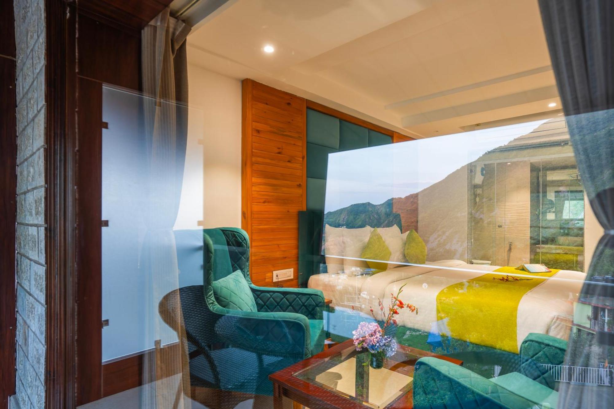Alt Life Luxe - Himalayan Crown - Dharamkot Mcleodganj Hotel