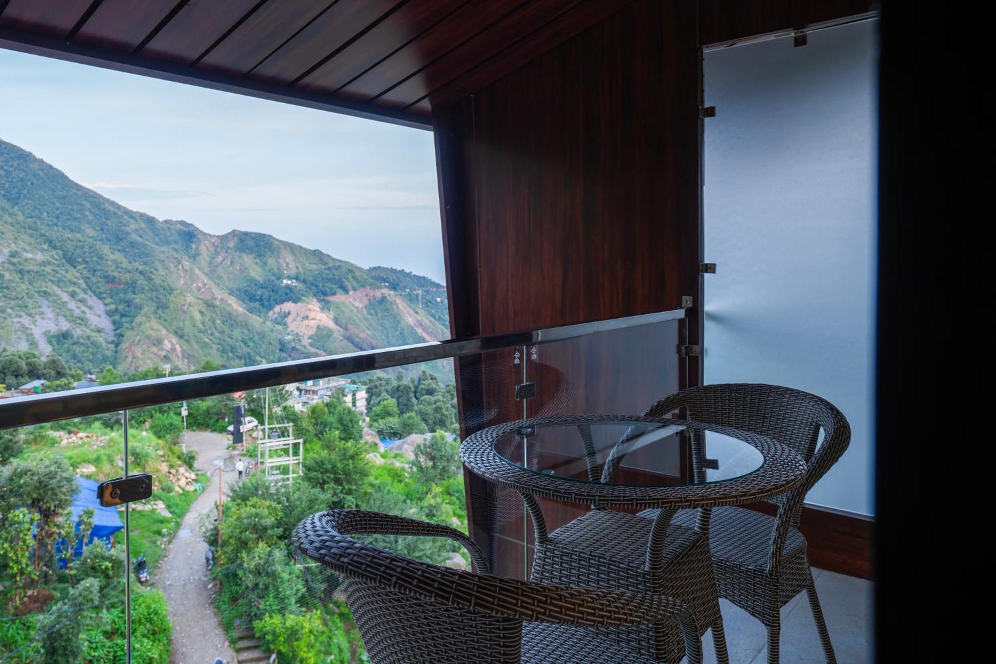 Alt Life Luxe - Himalayan Crown - Dharamkot Mcleodganj 4*