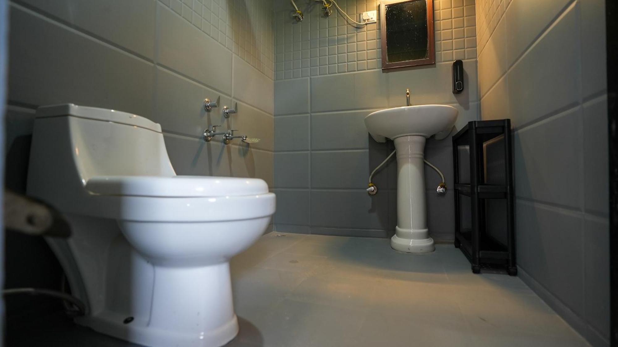Sort By Stays, Kareri Hostel