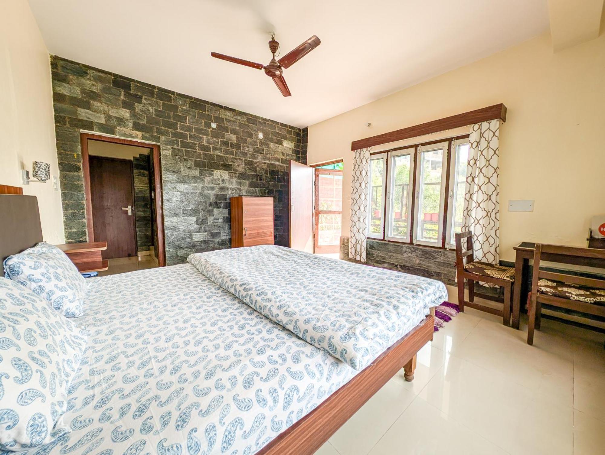 Hobo Hostel Dharamshala