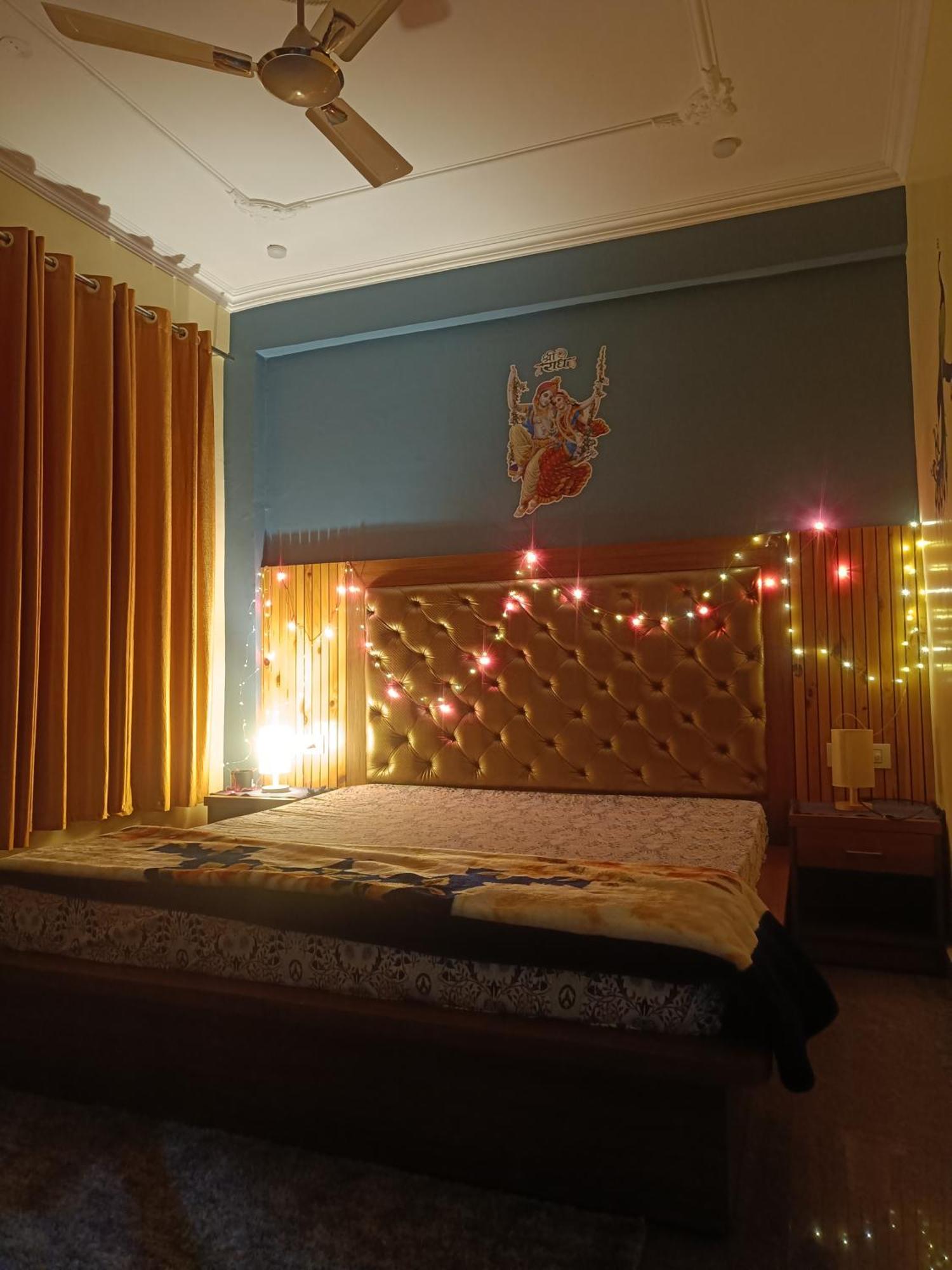 Apartment Vikas House