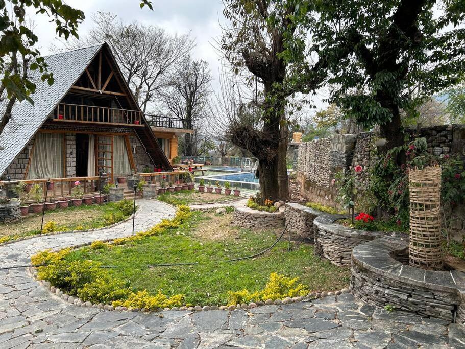 Villa The *