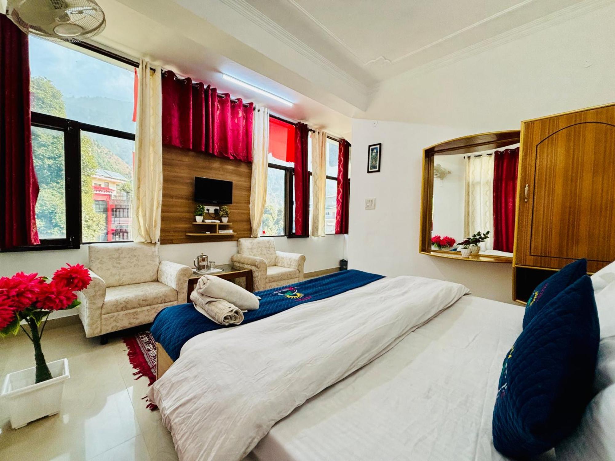 Kumar Residency Homestay *