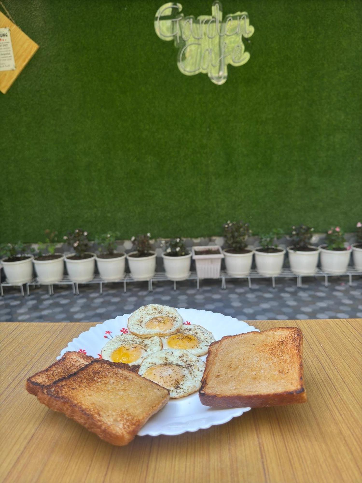 Paradise By Hbr Guest house