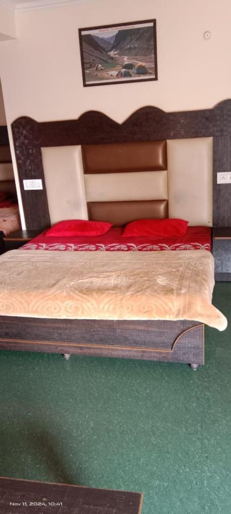 Lord Krishna Guest house *
