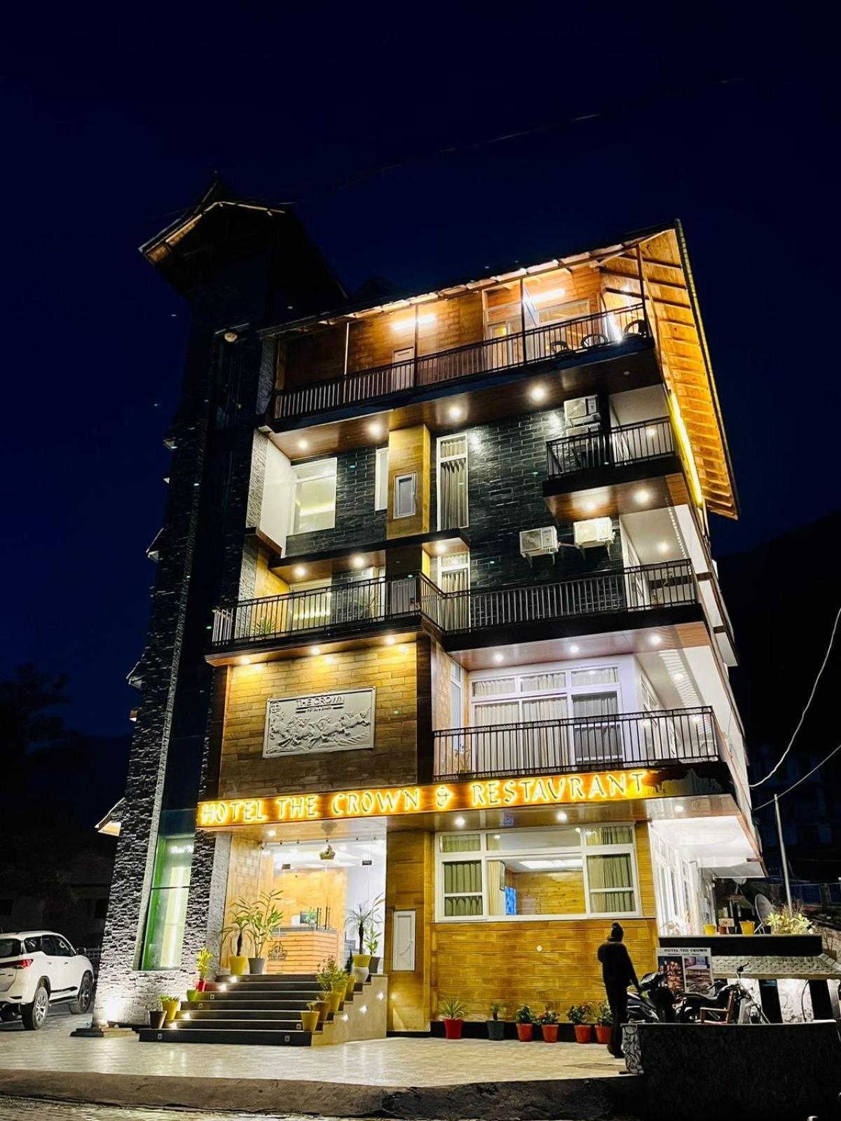 The Crown 3* Dharamshala
