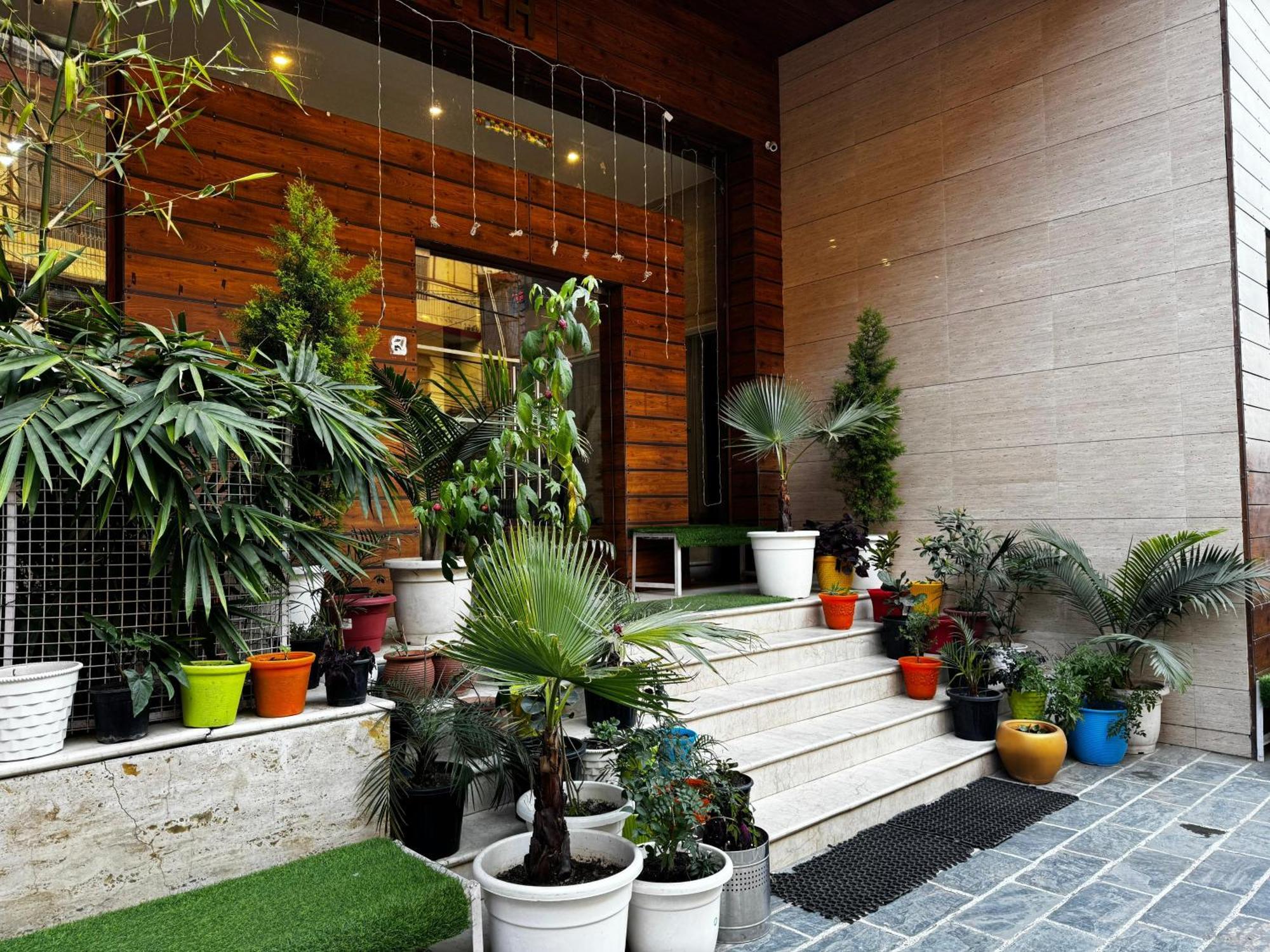 #the Vaikunth Mcleodganj Dhauladhaar View# Big Free Parking# Ac Centrally#elevator Dharamshala