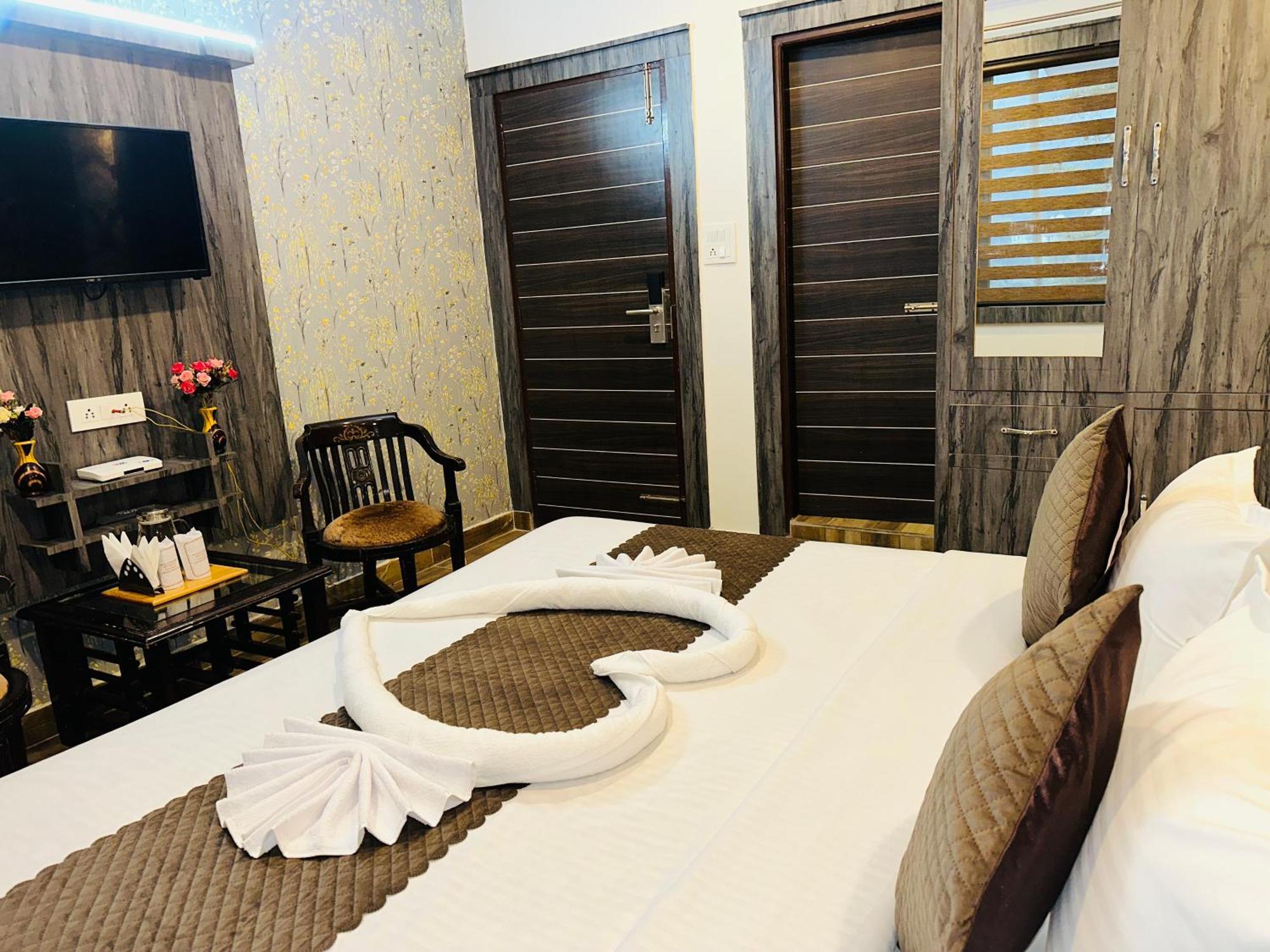 Him Residency Mcleodganj Homestay