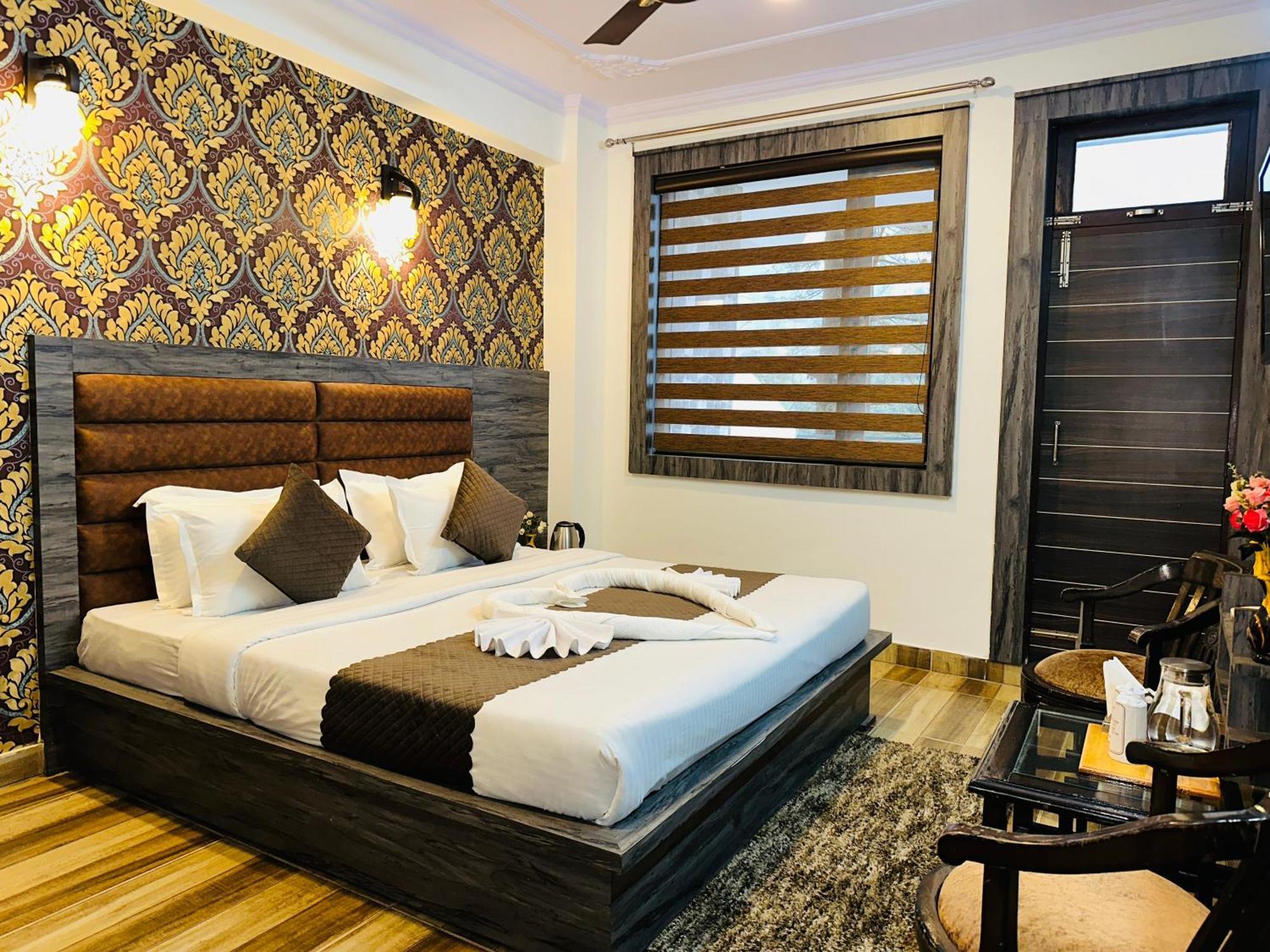 Him Residency Mcleodganj Homestay *