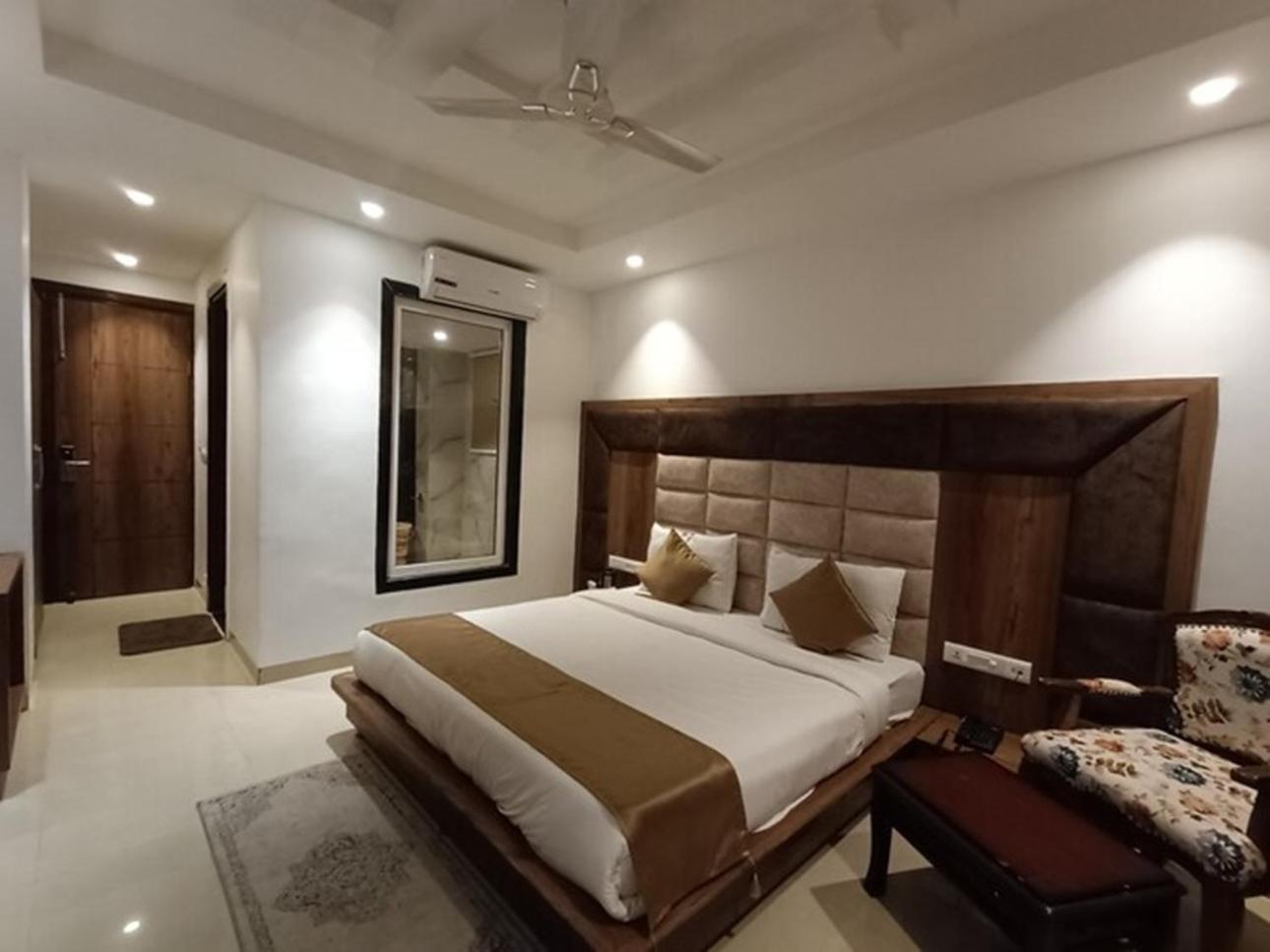 Hotel Rr & Dharamshala