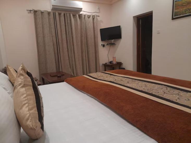 Paradise Sheela Hotel 3*