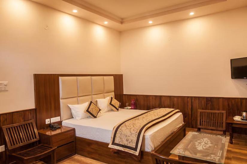 Paradise Sheela Hotel Dharamshala