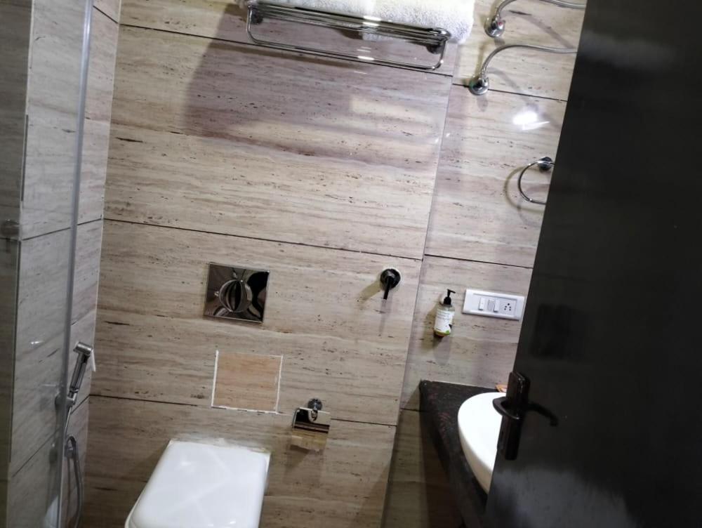 #the Vaikunth Mcleodganj Dhauladhaar View# Big Free Parking# Ac Centrally#elevator 4* Dharamshala