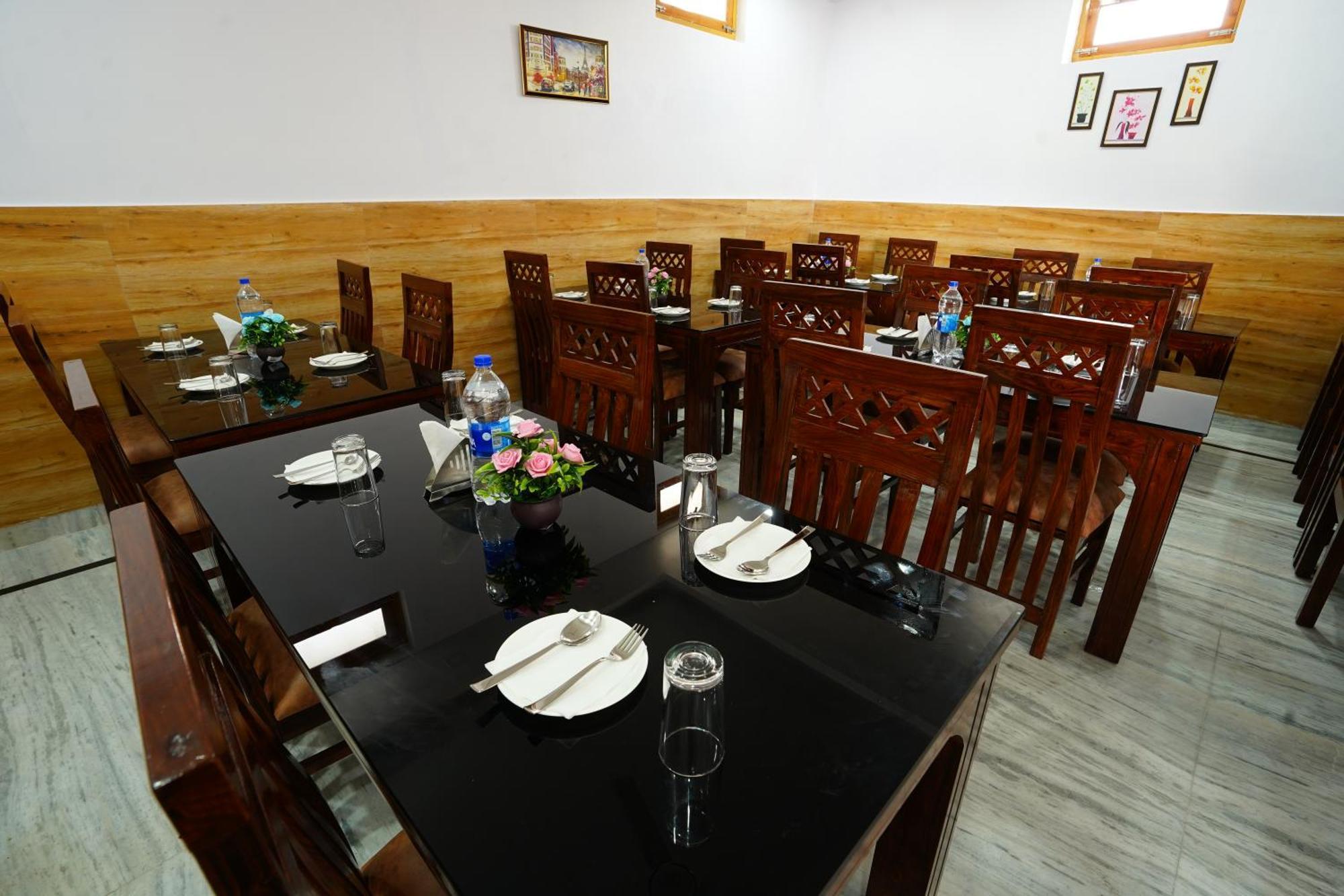 Sparrow Hotel Dharamshala