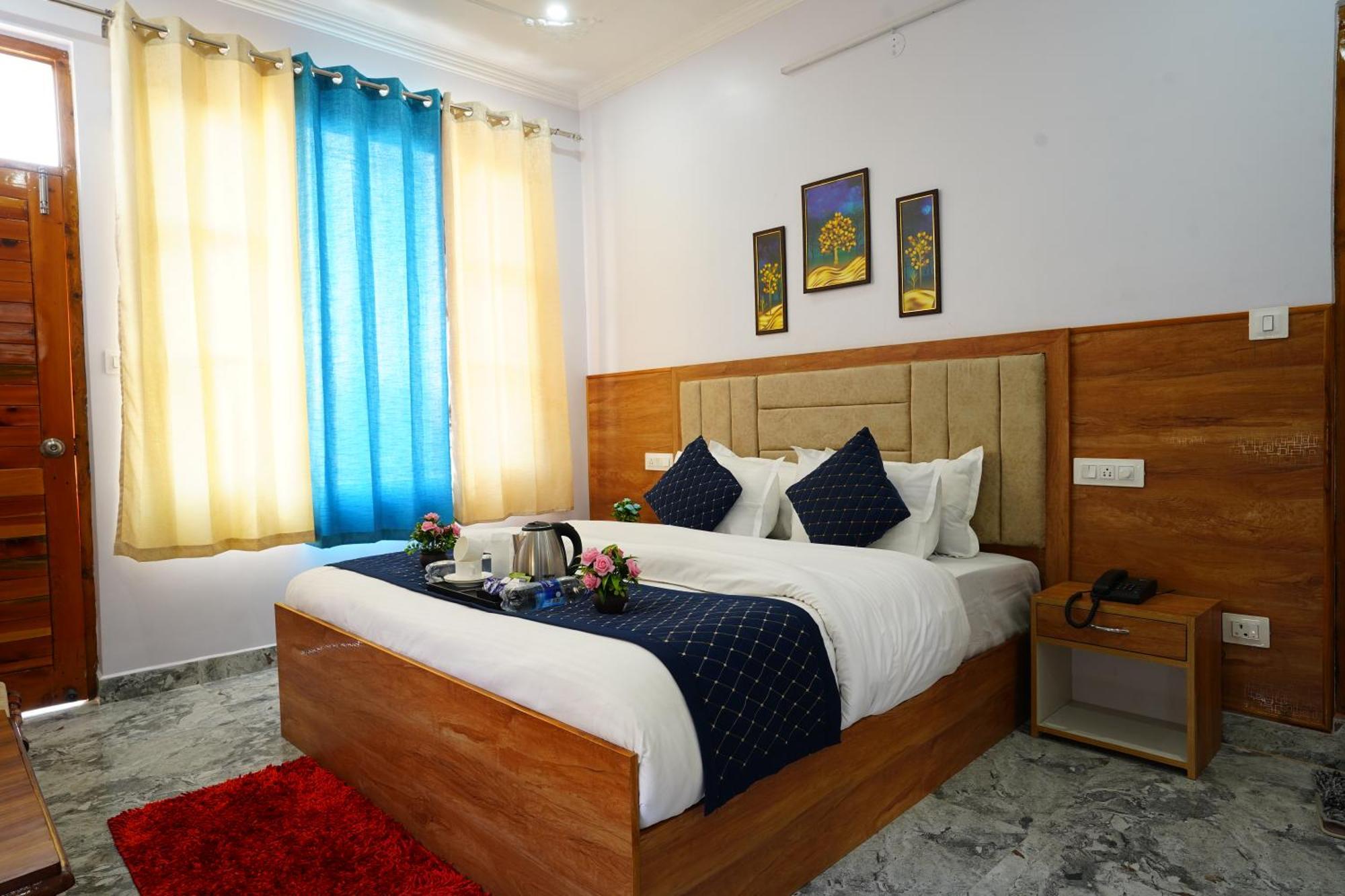 Sparrow Hotel