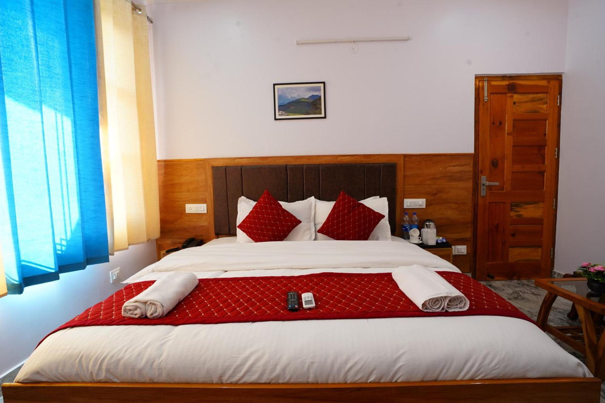 Sparrow Hotel 3*